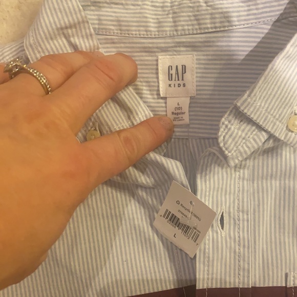 Gap Boy shirt brand new with tag. - Picture 3 of 3